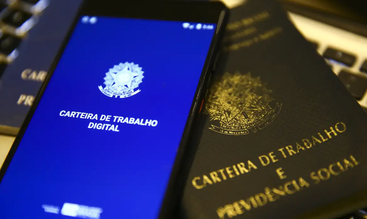 Aplicativo Carteira de Trabalho Digital e carteira de trabalho, destacando o abono salarial PIS/PASEP
