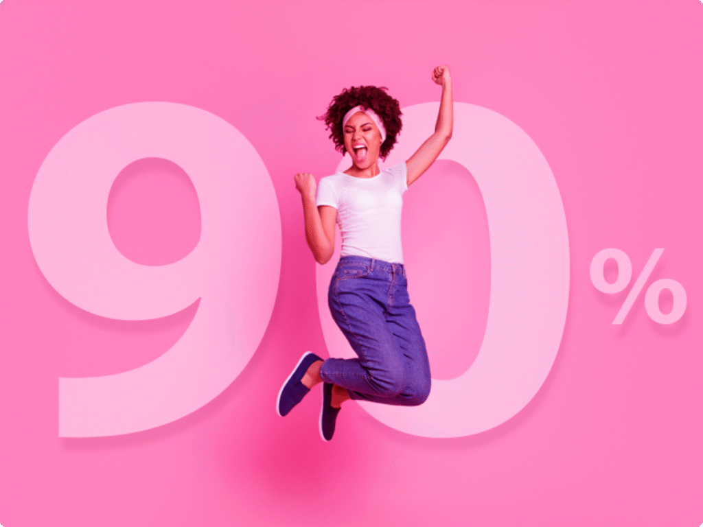 Imagem de pessoa comemorando com 90% de desconto, representando a campanha Serasa Limpa Nome